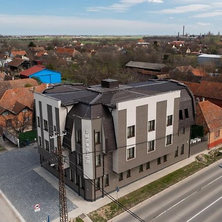 Garni Hotel Imperium Суботица Экстерьер фото