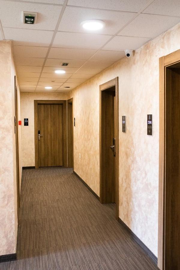 Garni Hotel Imperium Суботица Экстерьер фото
